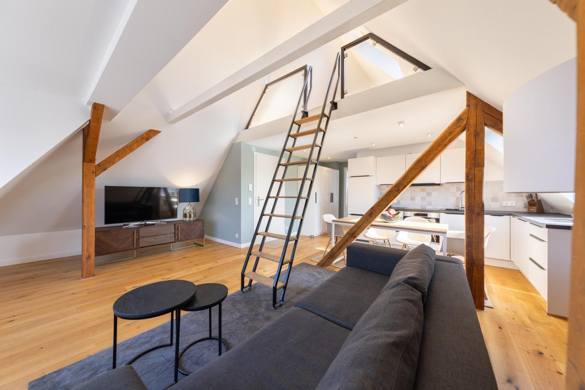 Strom Ahoi - Warnemünde Mit Wasserblick